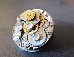 Unikat Uhrknall`s Industrial Steampunk Pin / Brosche